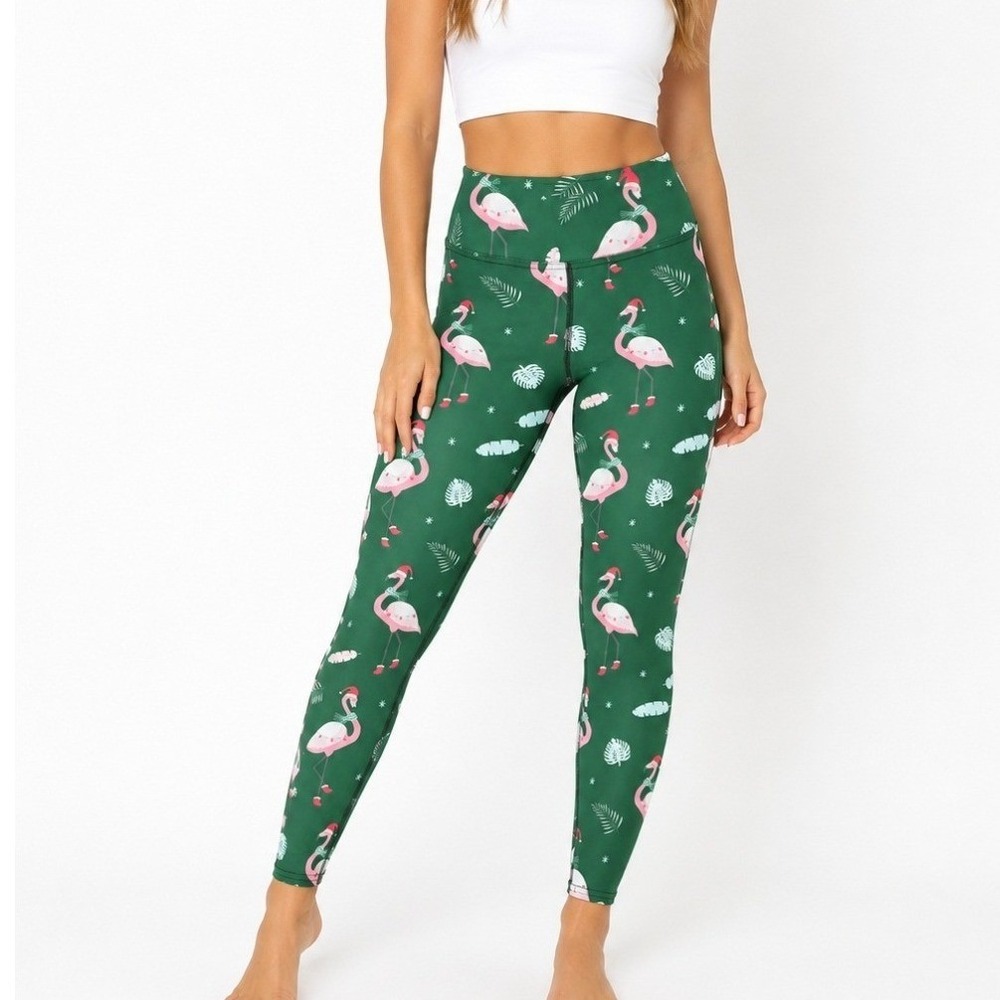 Fiercepulse Womens SMALL High Rise Christmassy Flamingos Yoga Leggings
